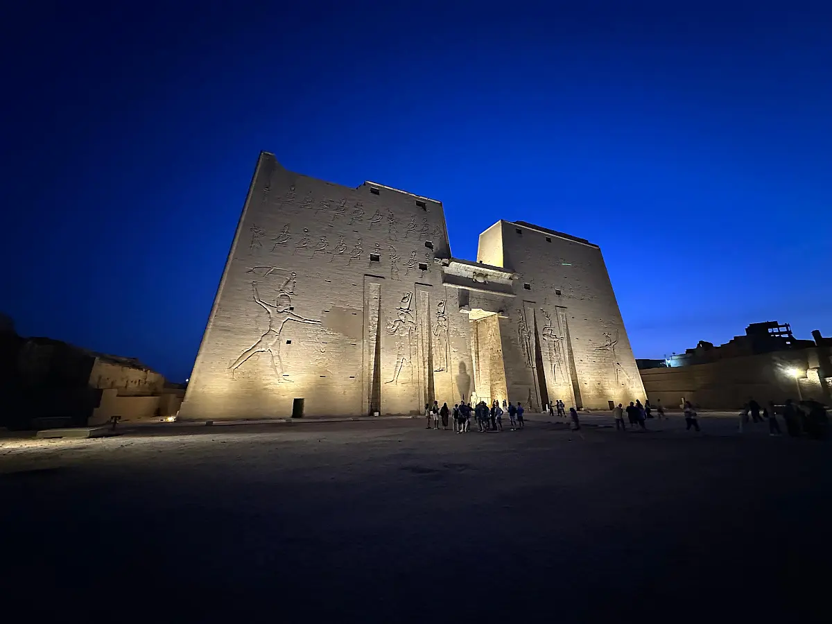 7. Navegando entre Edfu y Luxor