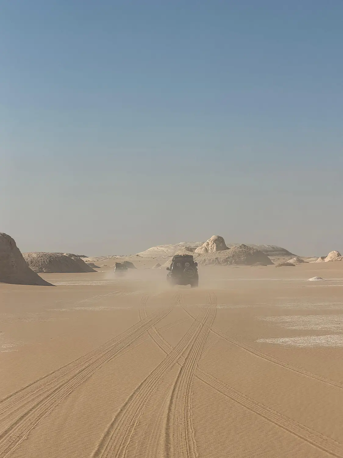 10. Amanecer en el Desierto Blanco