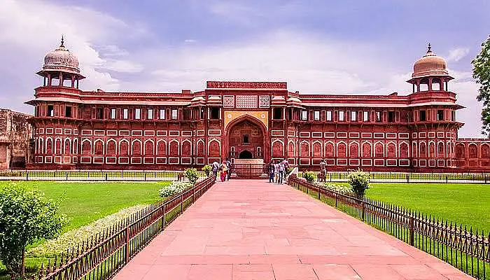 6. Taj Mahal