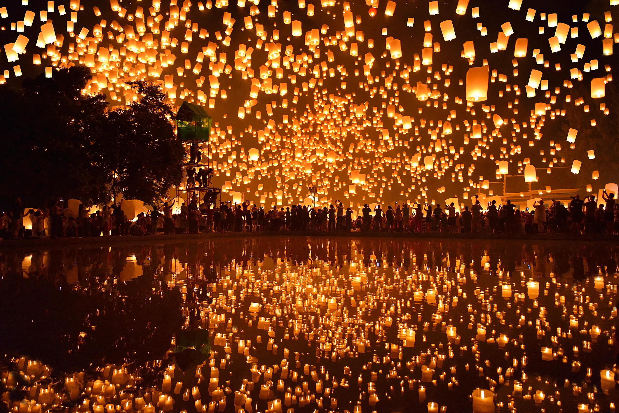 LIGHTS OF THAILAND